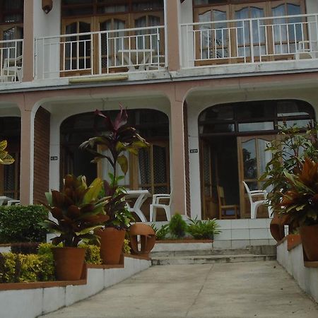 גיסני Ubumwe Hotel מראה חיצוני תמונה